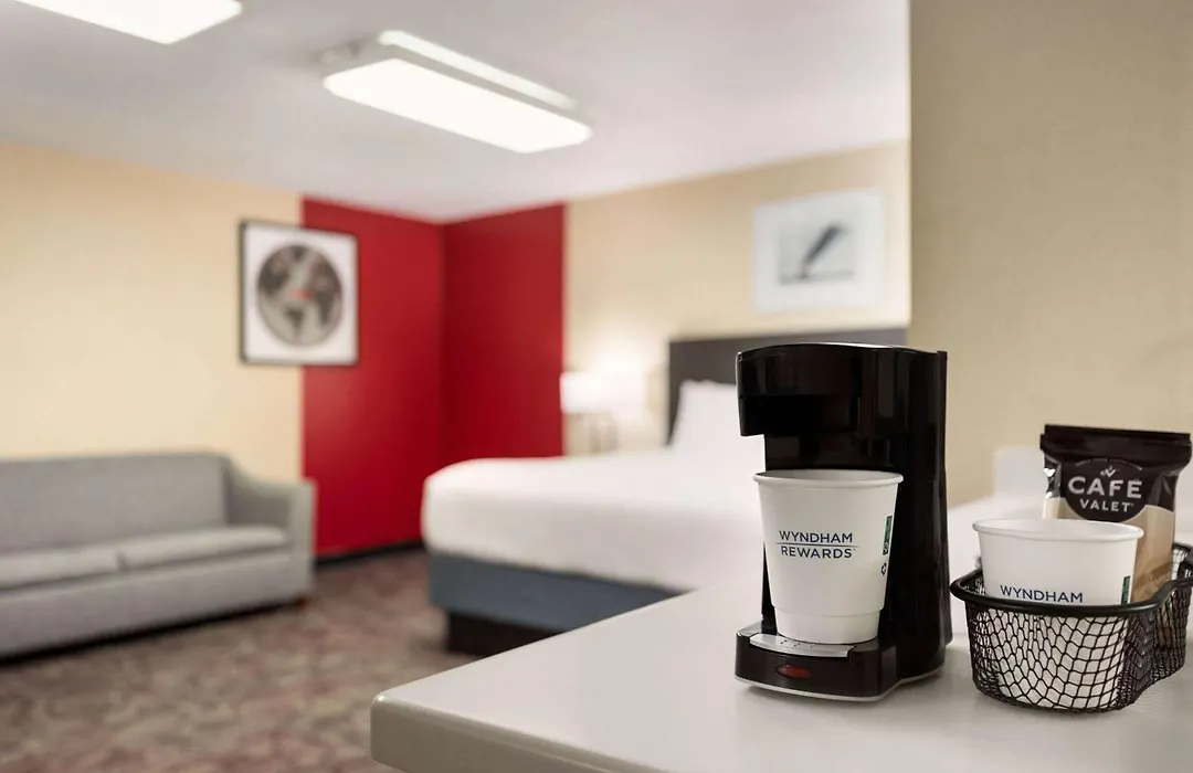 Ramada By Wyndham Alpena-1