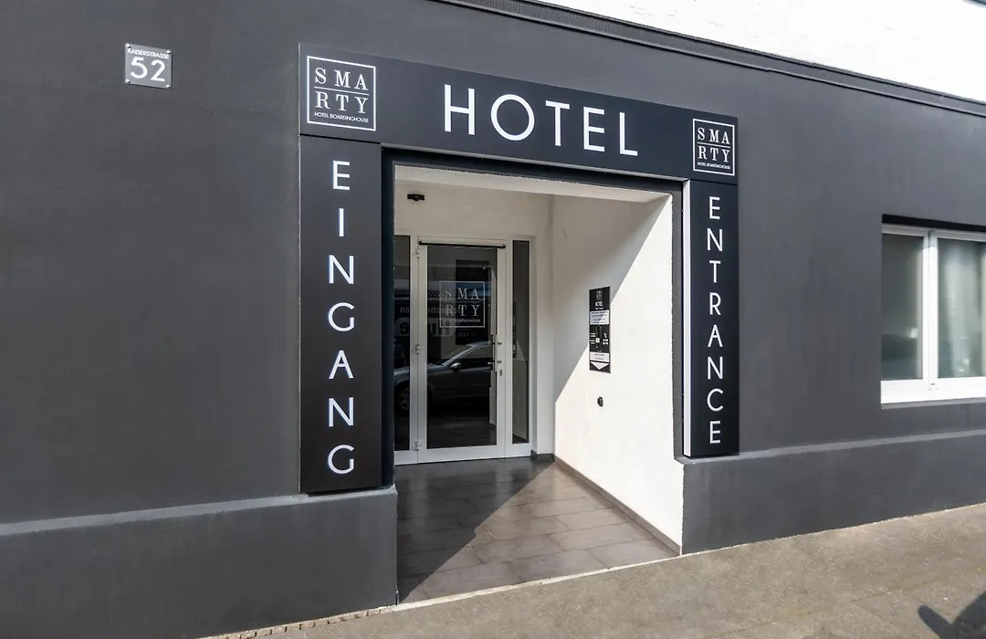 Smarty Airport Cologne Hotel - Kontaktloser Self Check-In-1