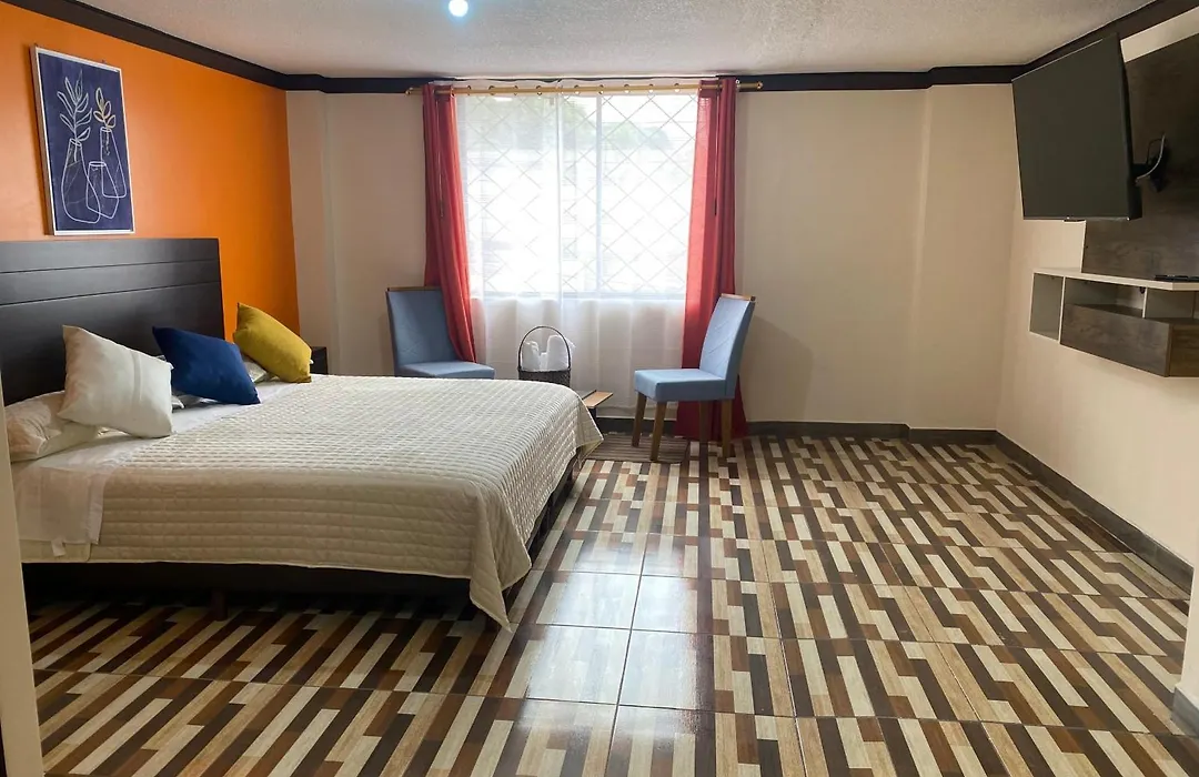 Hostal Guayllabamba-1