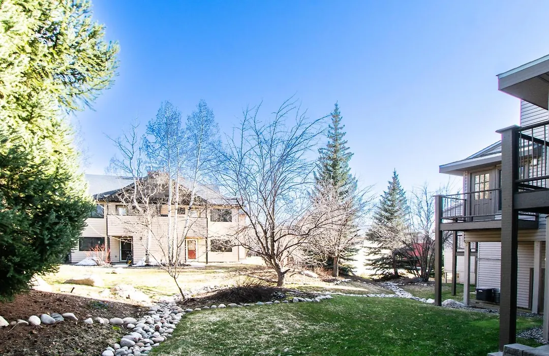 Sunburst Condominiums-1