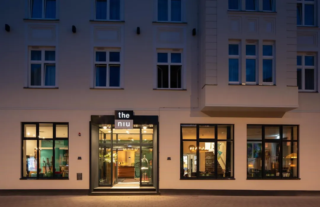 H+ Hotel Luebeck-1
