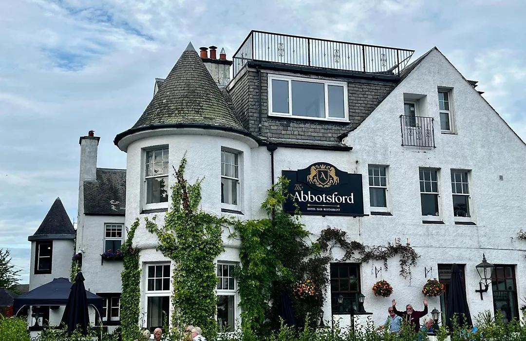 Abbotsford Hotel-1