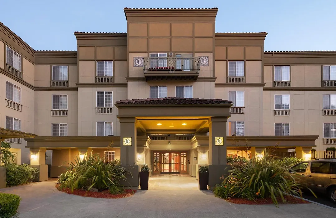 Larkspur Landing Extended Stay Suites Renton-1