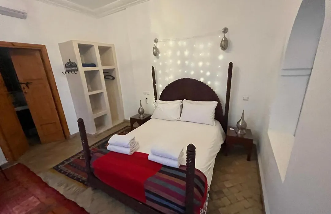 Riad Chameleon-1