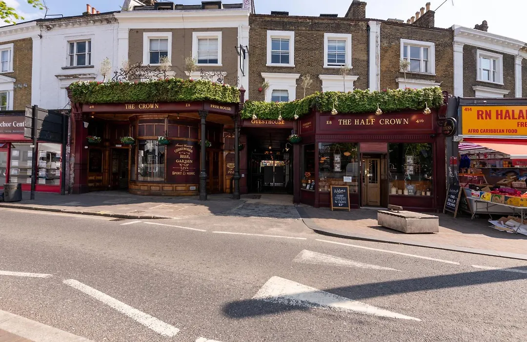 The Crown Pub & Guesthouse-1