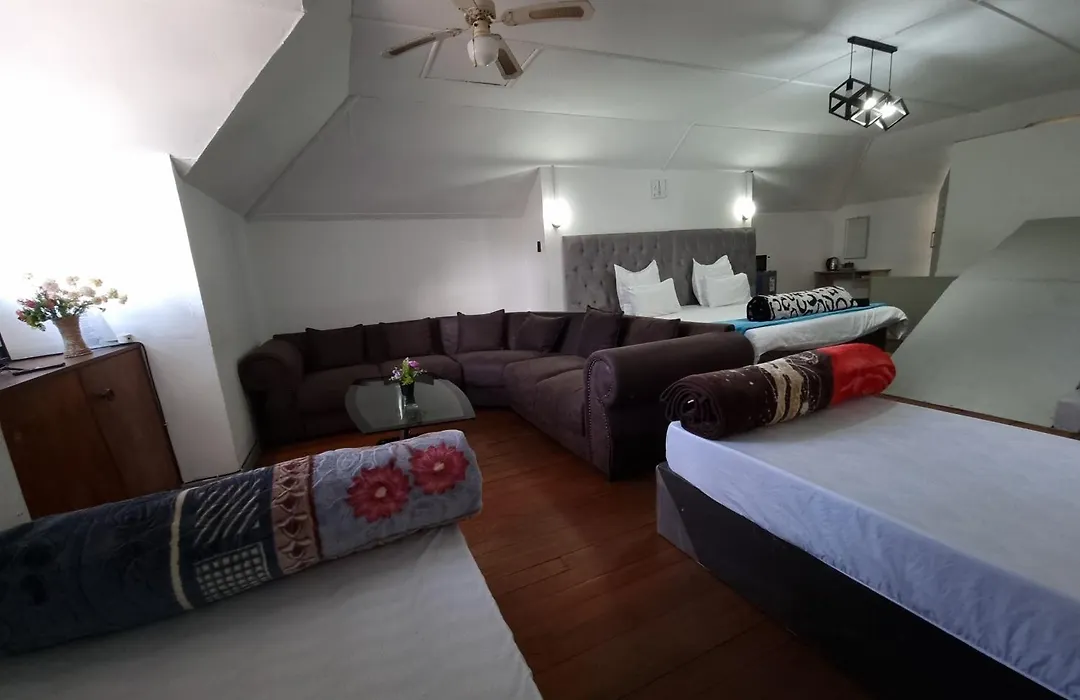 Ojong'S Self Catering Accommodation Bellville-1
