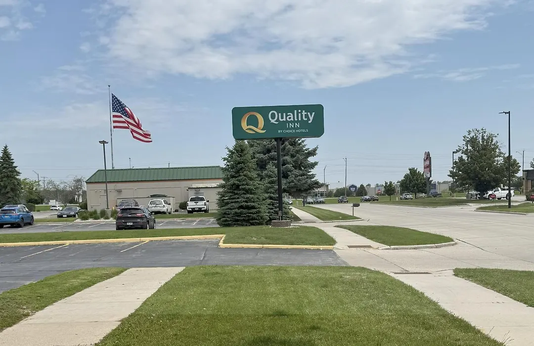Quality Inn Manitowoc-1