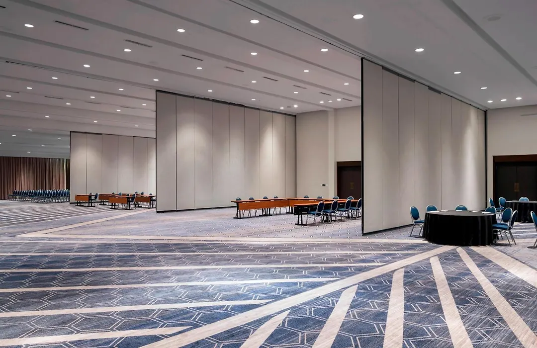 Sheraton Norfolk Waterside Hotel-1