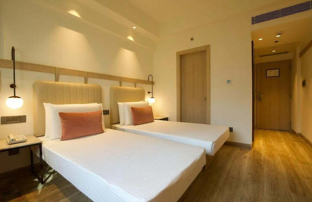 Lemon Tree Hotel, Delhi Airport-1