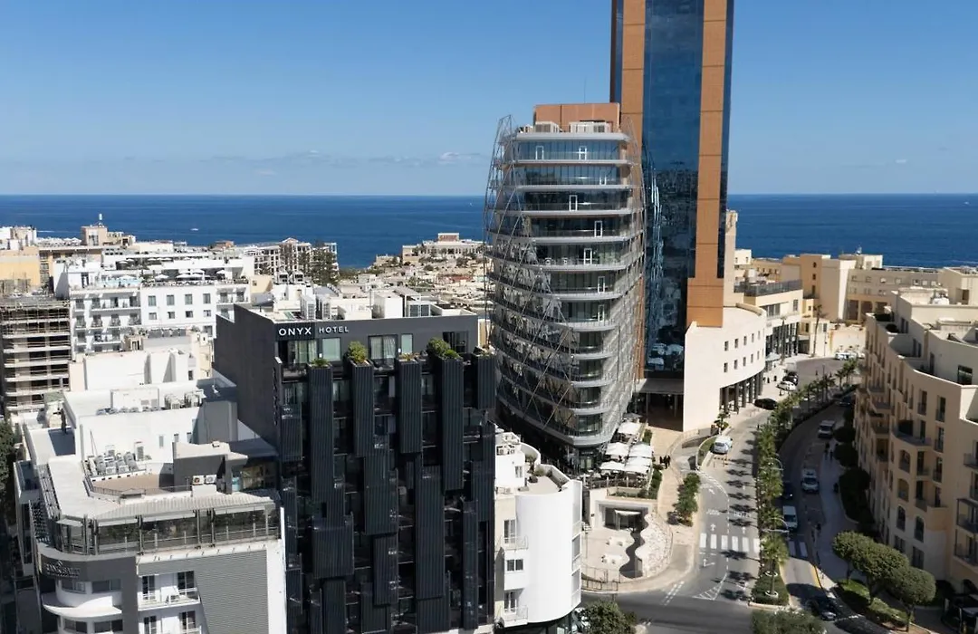 Onyx Hotel-1