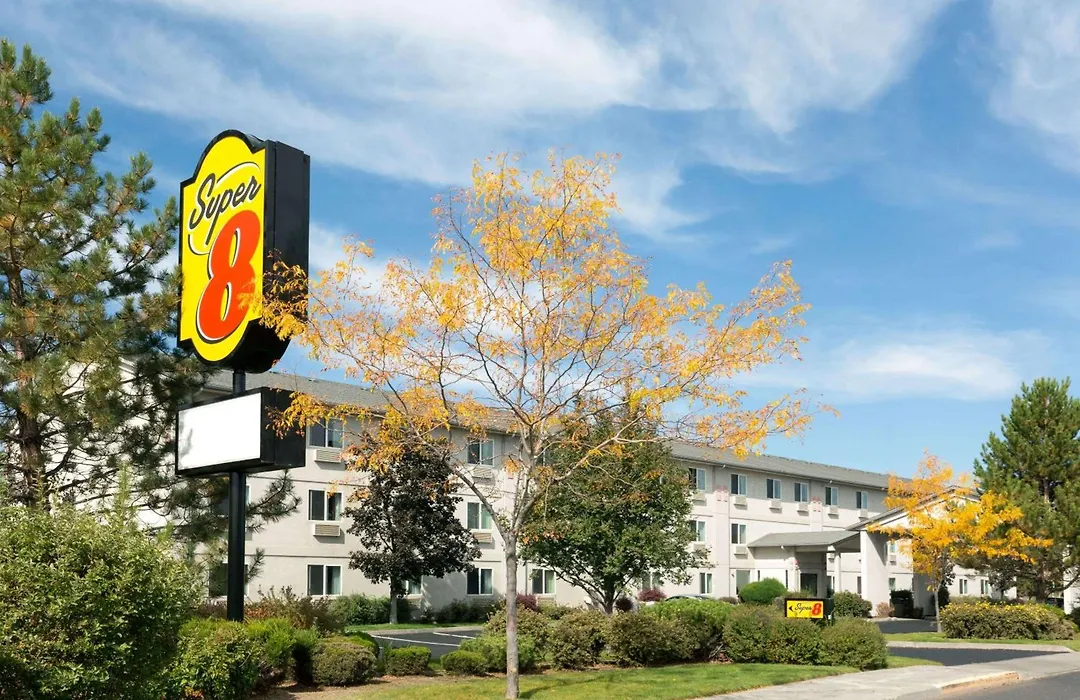 Super 8 By Wyndham Redmond-1