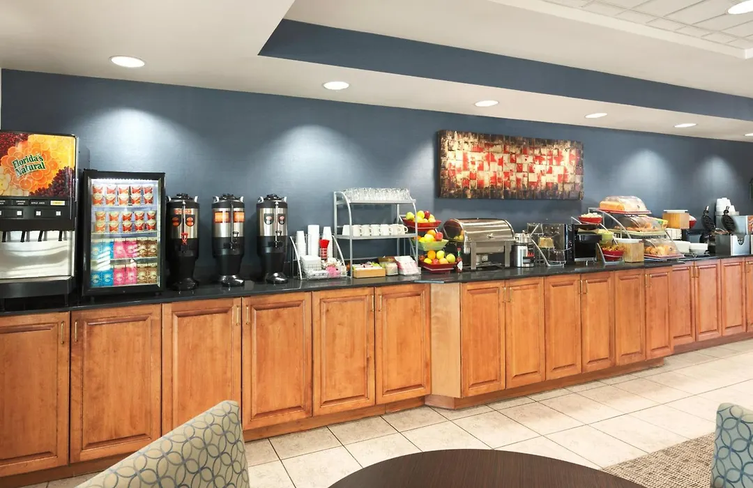 Wingate By Wyndham Fargo-1