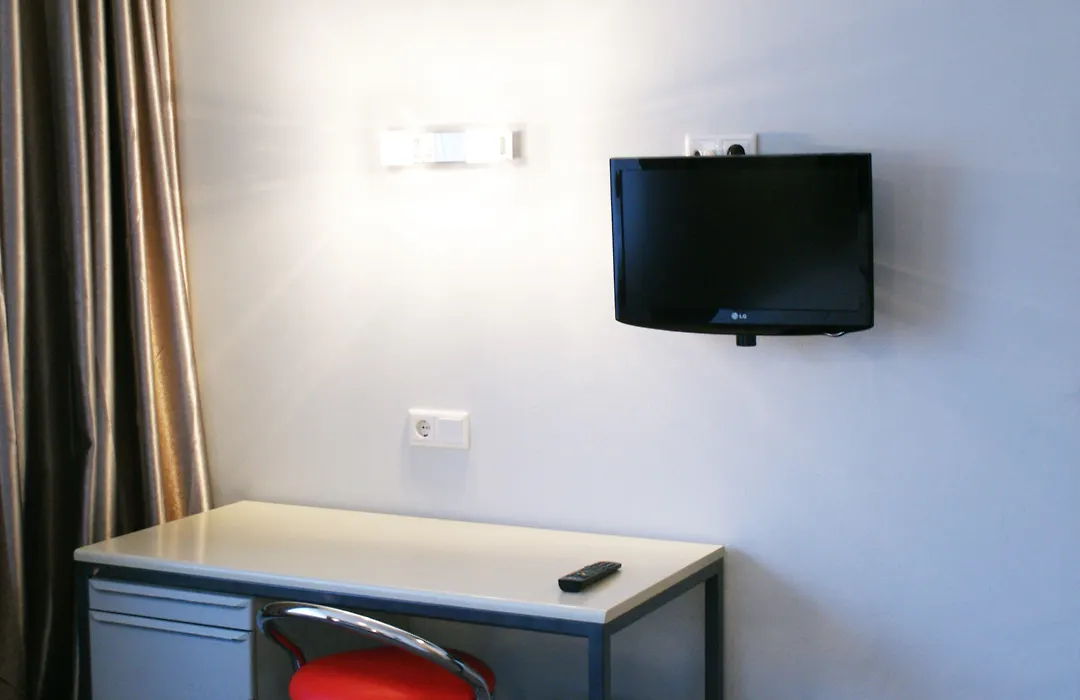 Bahn-Hotel-1