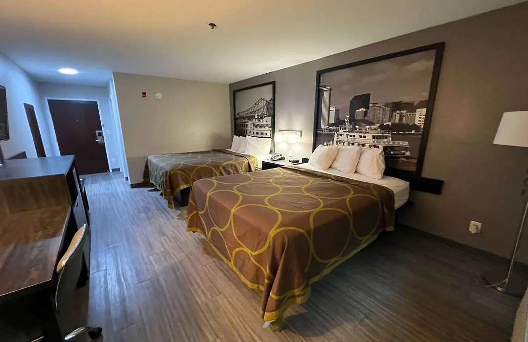 Super 8 By Wyndham Lake Charles/Sulphur-1