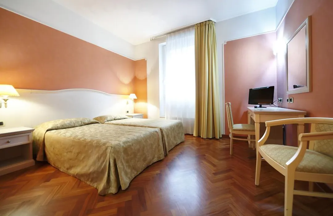Hotel Terminal-1