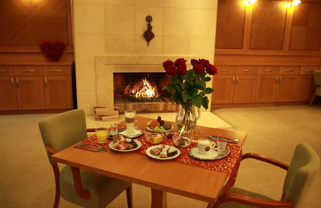 Dolce Villa-1