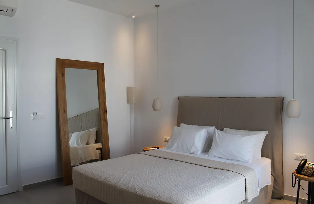 Vienoula's Garden Hotel-1
