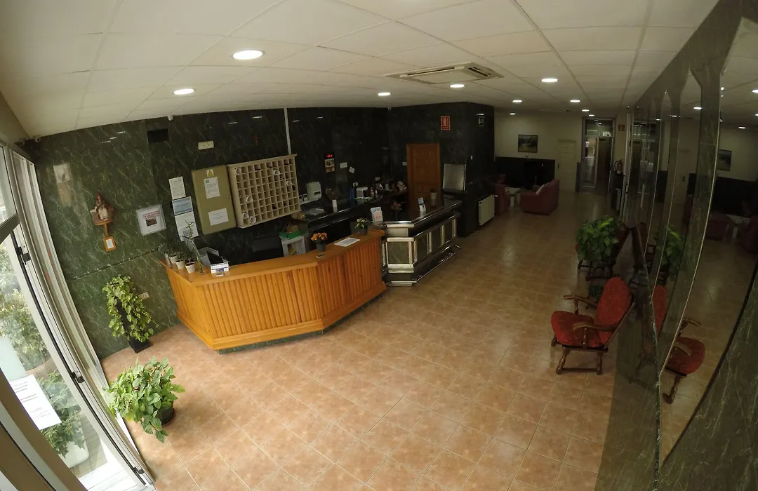 Hostal La Casa de Enfrente-1