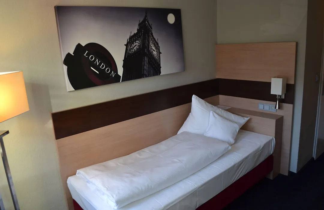 Hotel Am Rothenbaum-1
