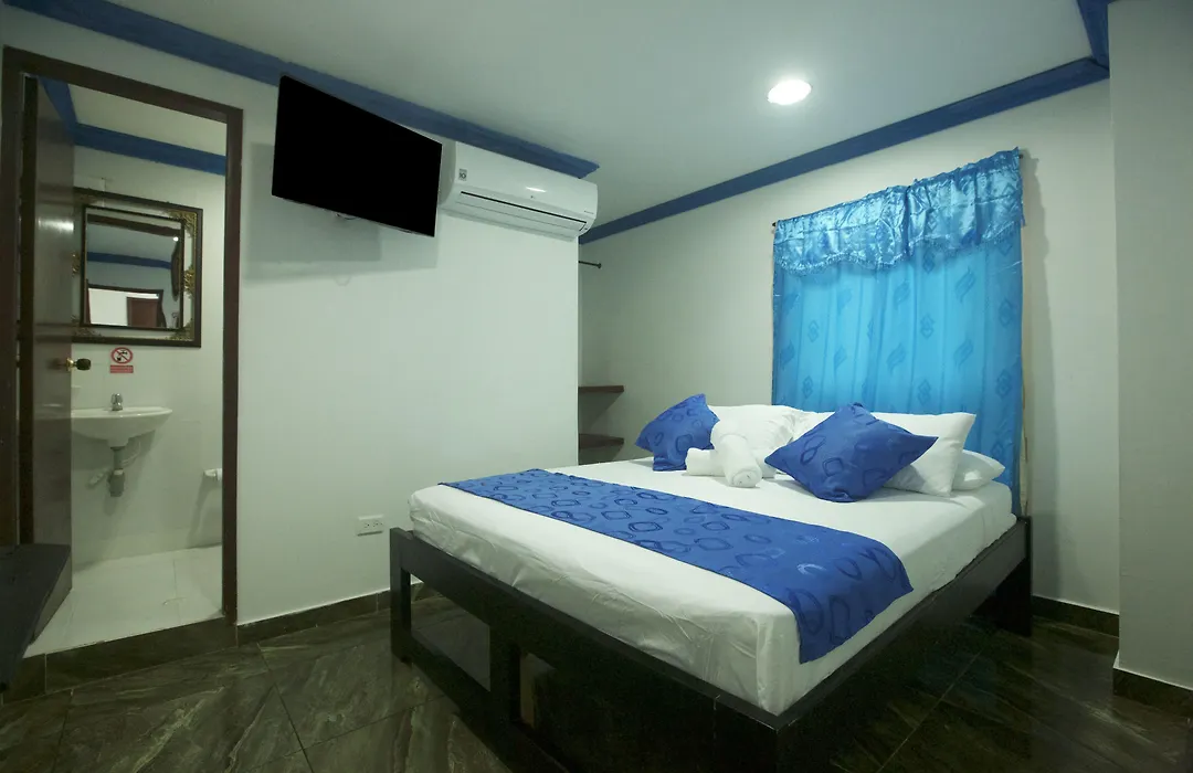 Hostal El Vecino-1