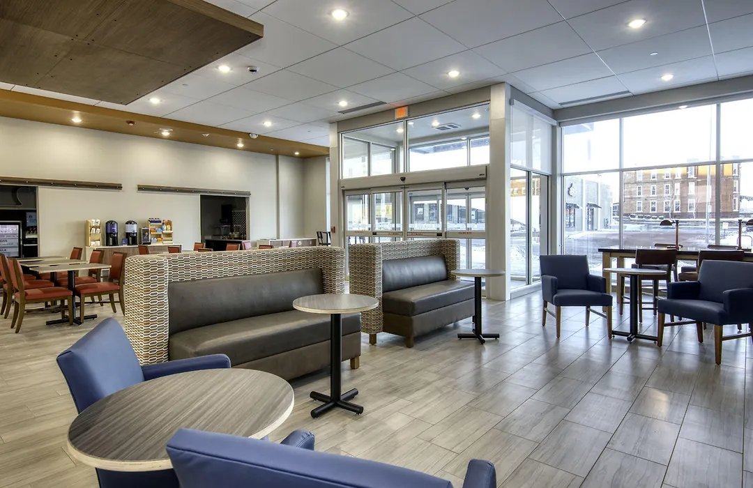 Holiday Inn Express & Suites Omaha Downtown Old Market By Ihg-1