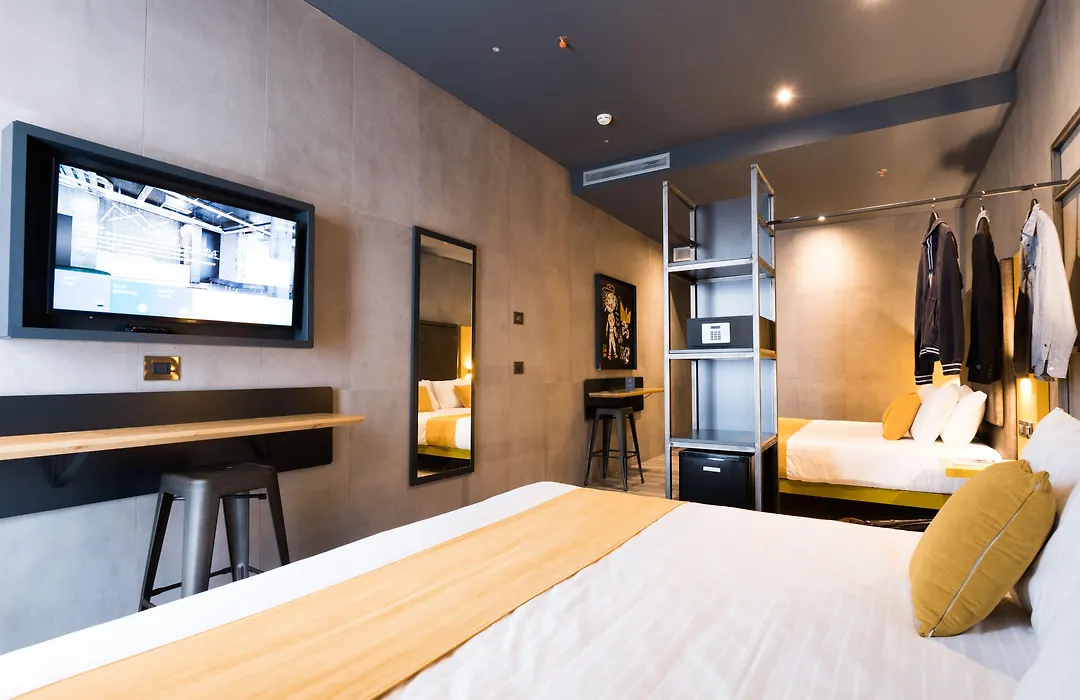 J24 Hotel Milano-1