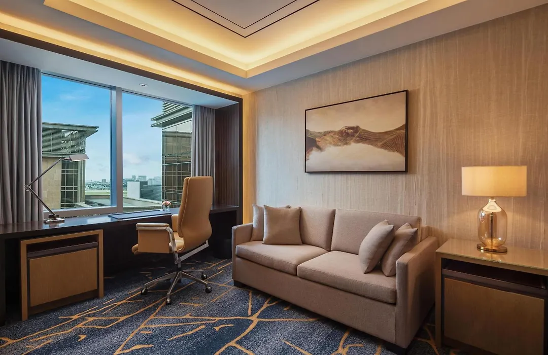 Hilton Manila Newport World Resorts-1