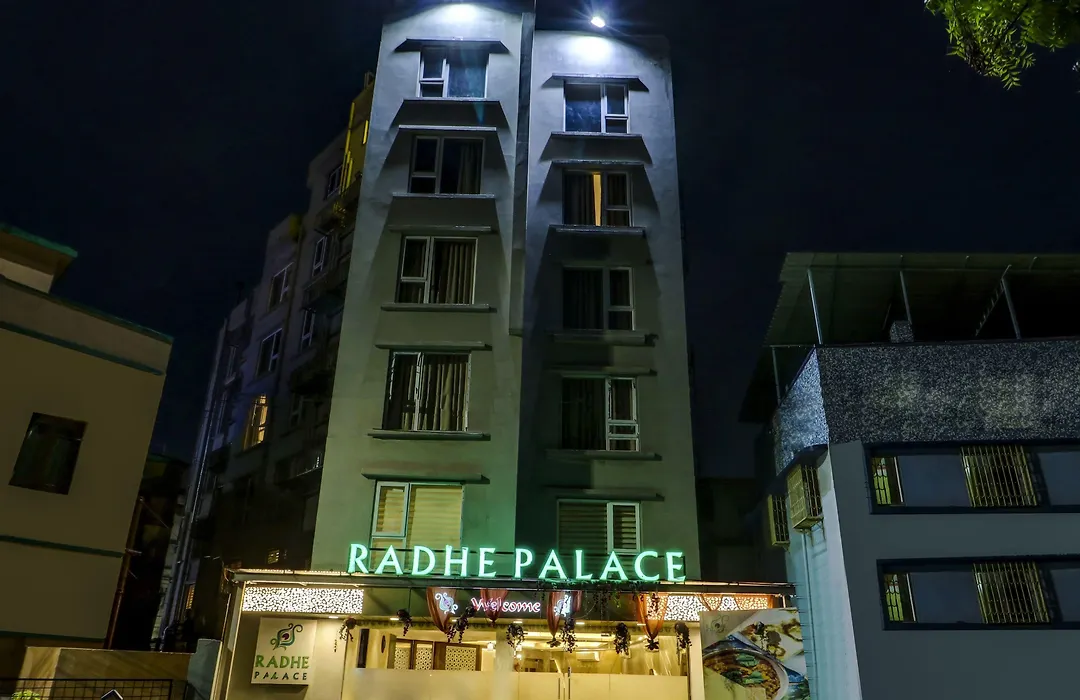 Treebo Radhe Palace, Lake Town-1