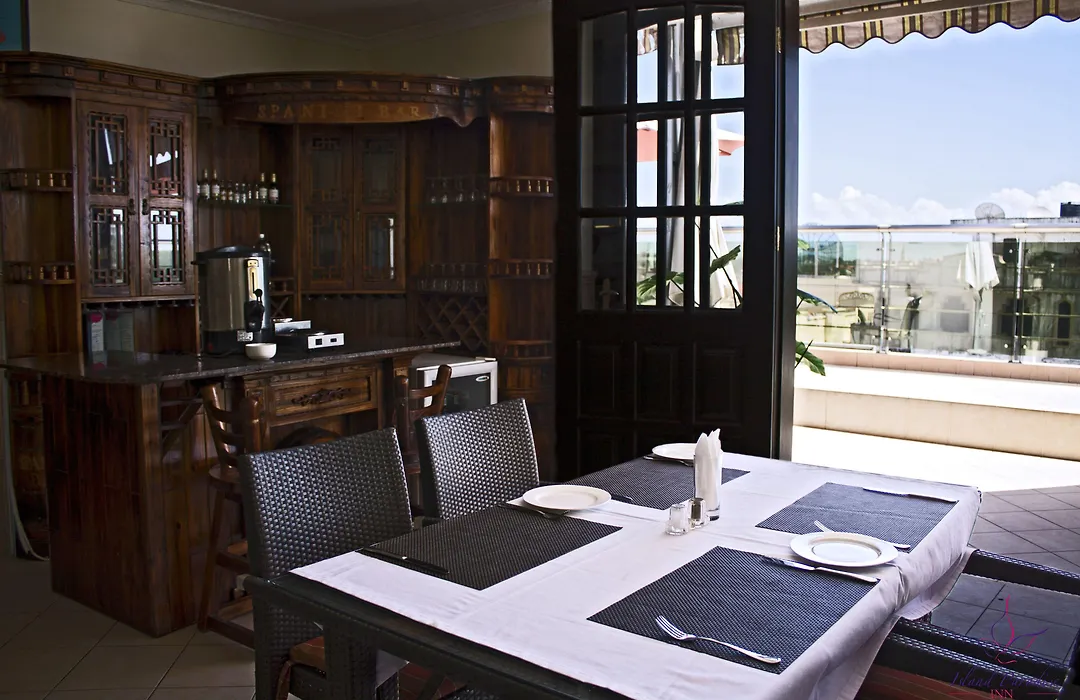 Island Paradise Inn-1