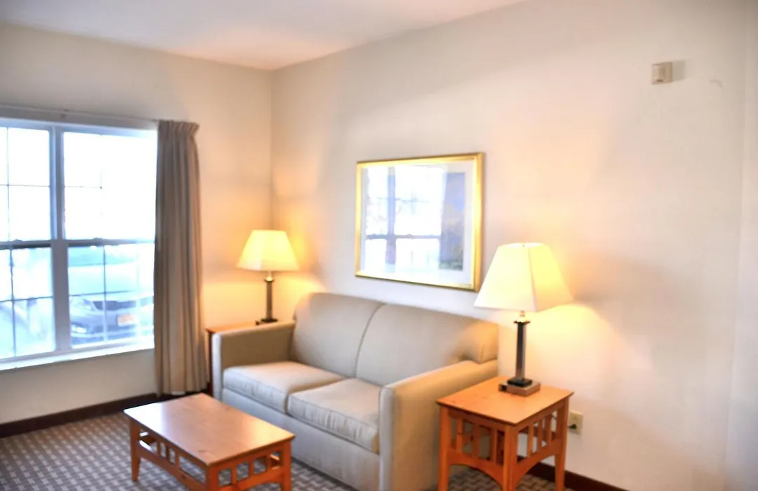 Cresthill Suites Syracuse-1