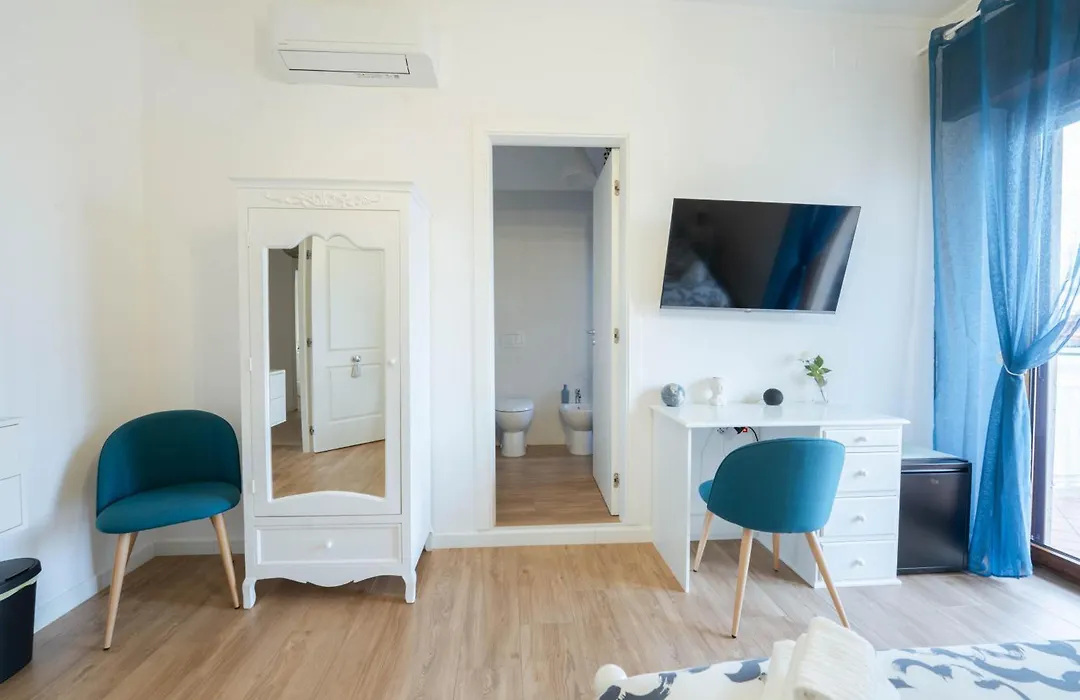 Luli Rooms Napoli-1