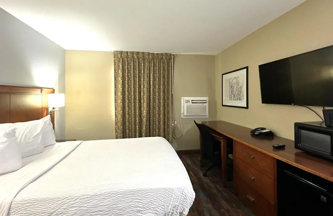 Americas Best Value Inn Fargo-1