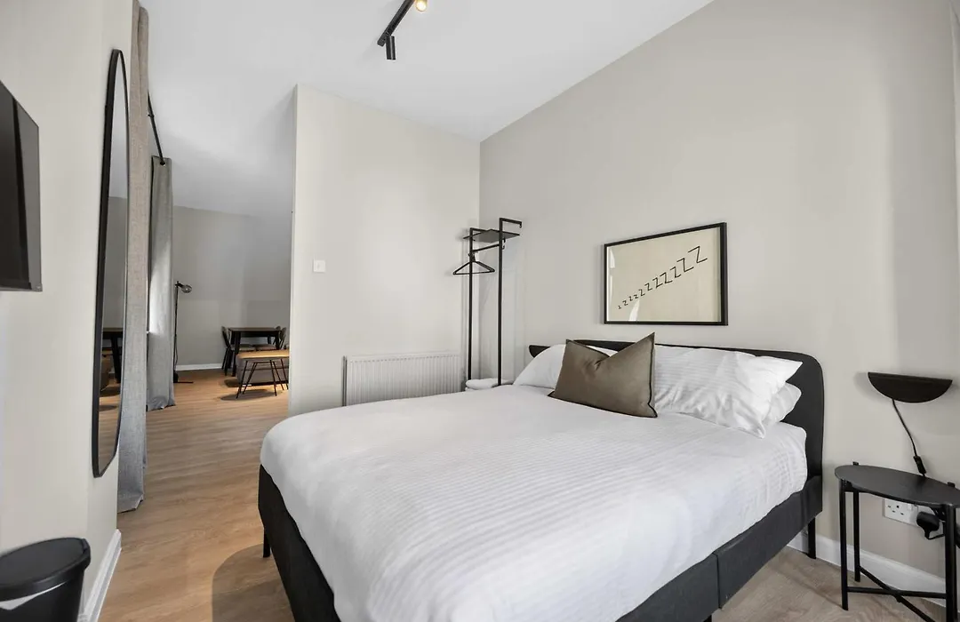 Sanctuary Hotel - En Suite Rooms-1