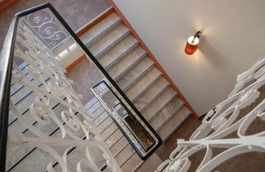 Hotel Du Midi-1