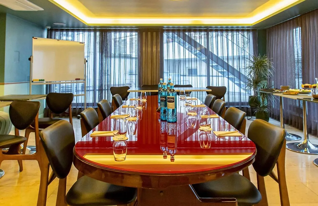 MUZE Hotel Dusseldorf - Handwritten Collection-1