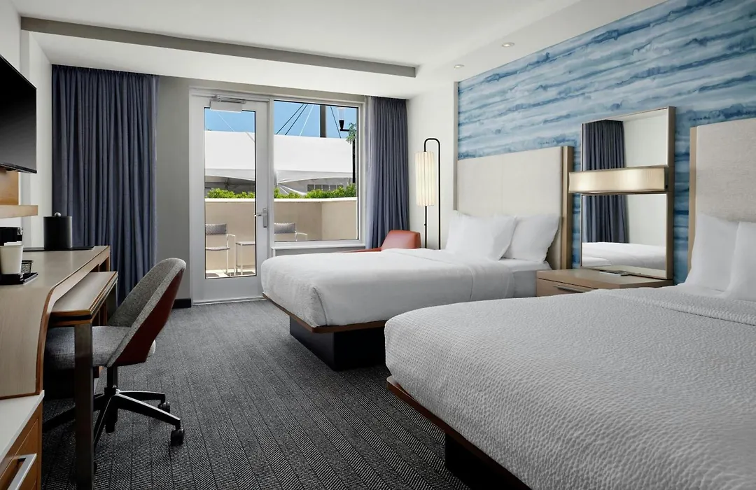 Courtyard By Marriott Erie Bayfront-1