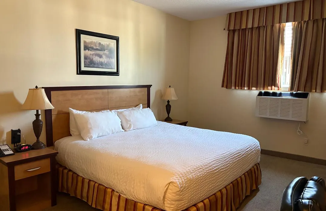 Park West Inn-1