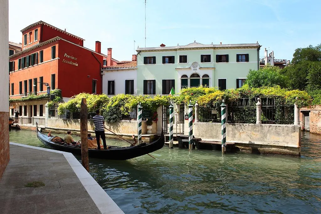 Pensione Accademia - Villa Maravege-1