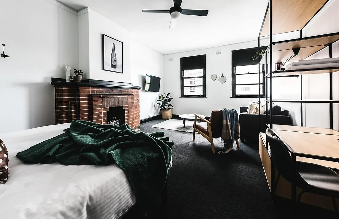 Sydney Park Hotel-1