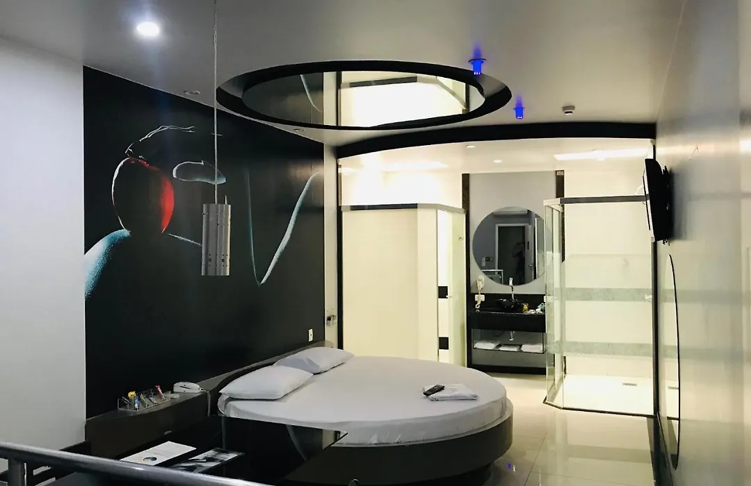 Euro Motel (Adults Only)-1