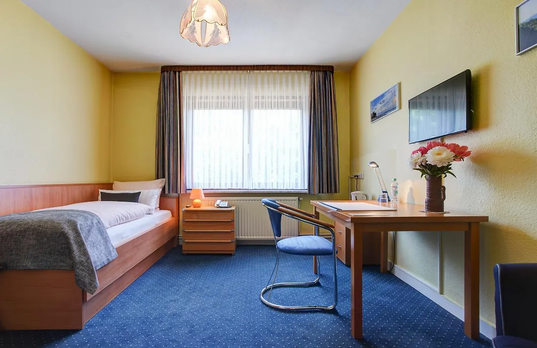 Hotel Elbinsel Free Parking-1