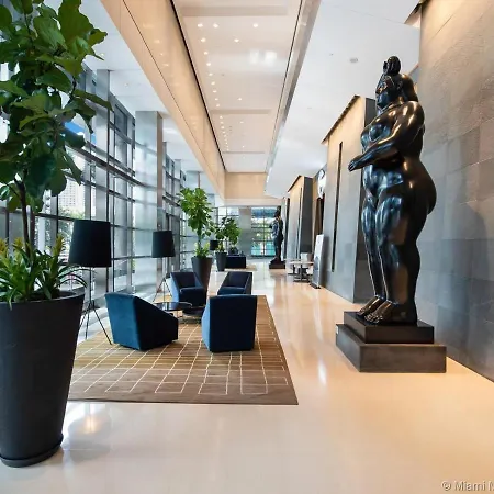 Four Seasons Hotel Miami - Luxury Private Residences-2