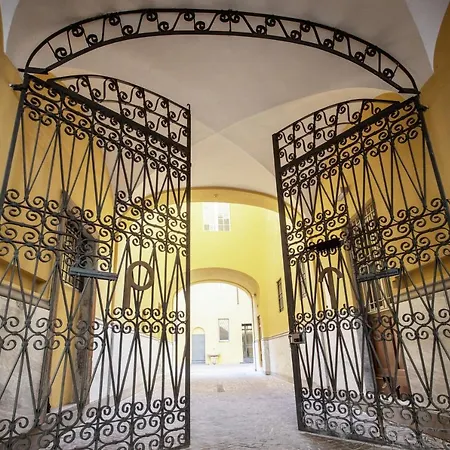 Palazzo Le Poste - Suite&Apartments-2