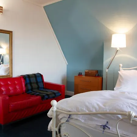 Square Tree House Hotel-3