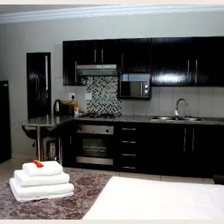 Goodey'S Guesthouse-2