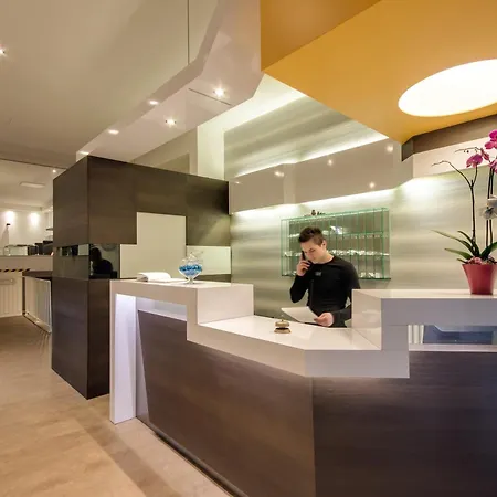 Genius Hotel Downtown-2