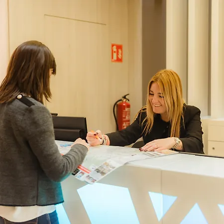 Arya Stadium Hotel-3