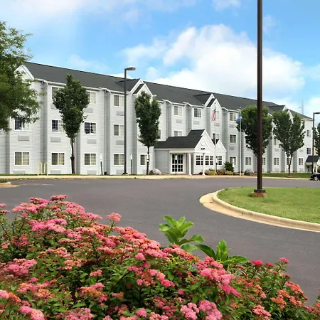 Microtel Inn & Suites By Wyndham Madison East-2
