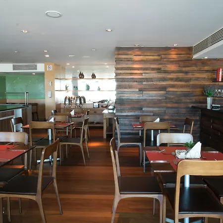Golden Tulip Macae-3