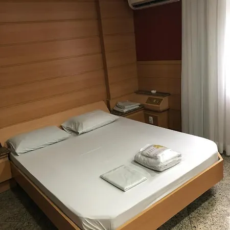 Hotel Serrano-2